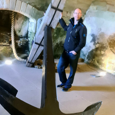 David with an anchor